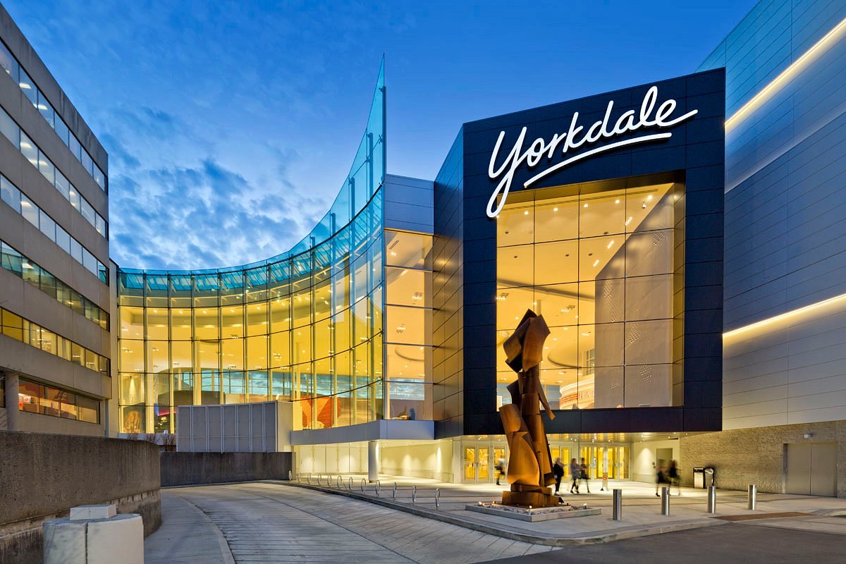 Yorkdale Holiday Shopping